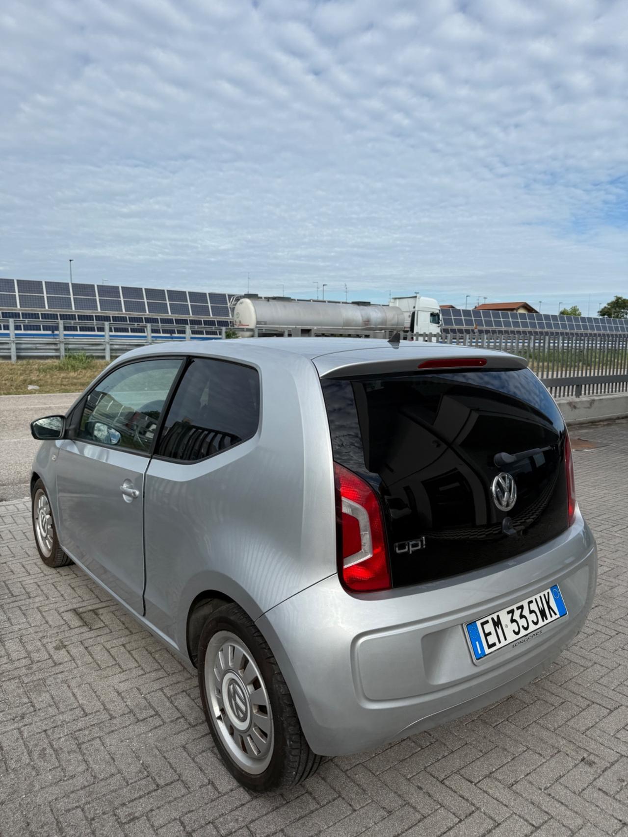 Volkswagen up! 1.0 75 CV 3p. high