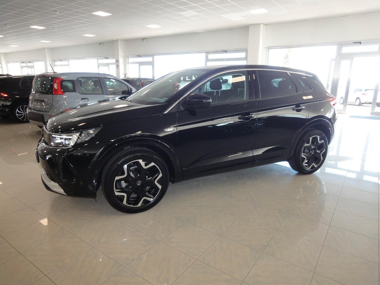 OPEL GRANDLAND ULTIMATE BUSINESS ELEGANCE 1.5d 130cv/96kw AT8 Cambio Automatico