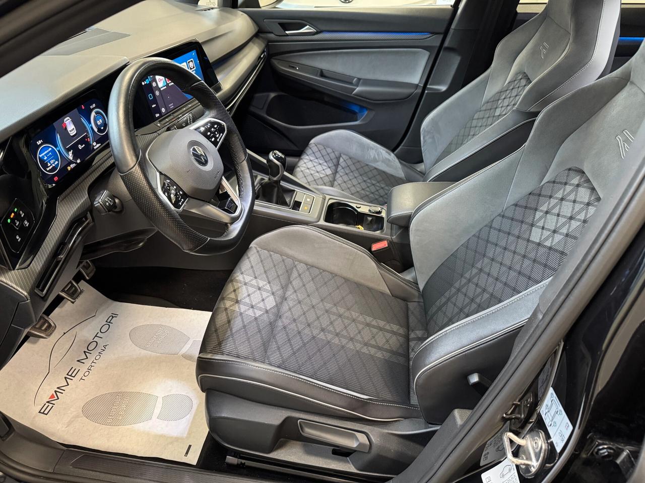 Volkswagen Golf 1.5 tsi evo R-Line 150cv / NO VINCOLI