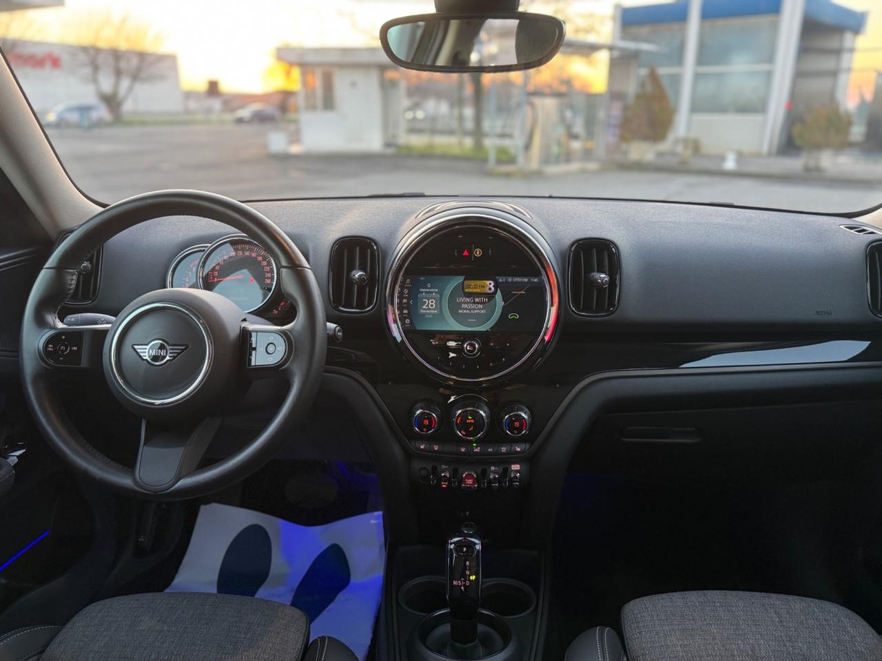 Mini Cooper Countryman 1.5 Essential 136cv final edition