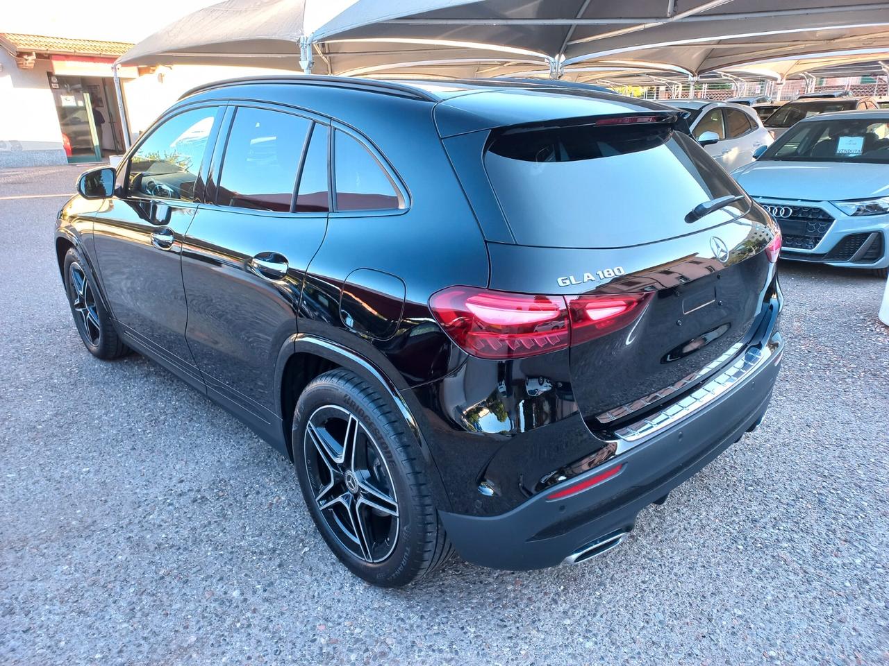 Mercedes-benz A 180 Automatic AMG Line Advanced Plus