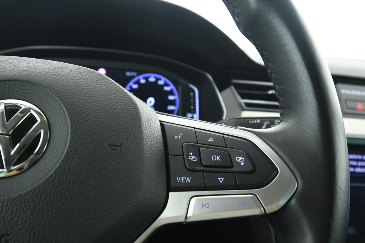VOLKSWAGEN Passat Variant 2.0 tdi Executive 190cv dsg ACC+APP CONNECT+ALCANTARA