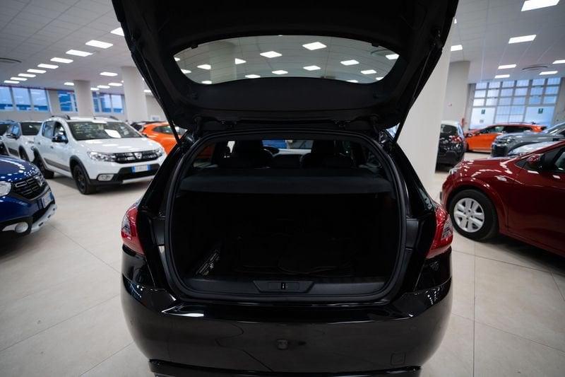 Peugeot 308 1.2 puretech t Gt Line s&s 130cv eat8 my18