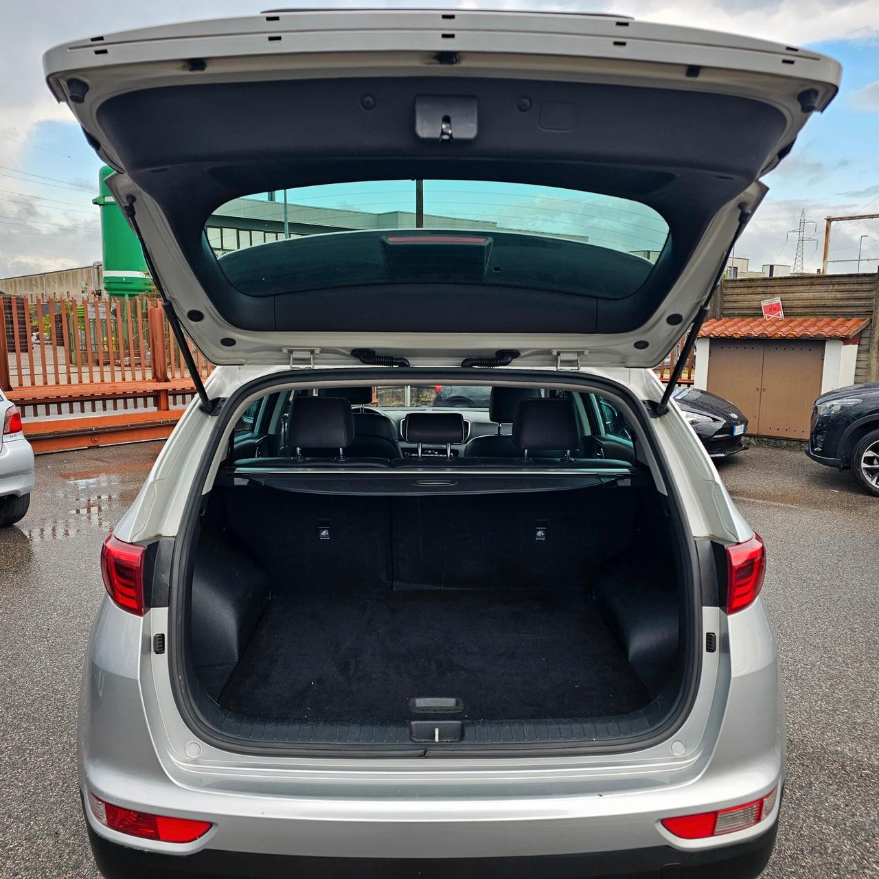 Kia Sportage 2.0 CRDI AWD Feel Rebel NEOPATENTATI OK