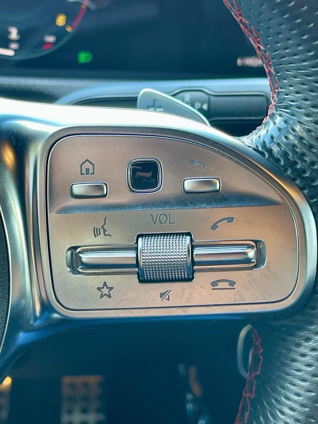 MERCEDES-BENZ CLA 200 d Automatic Premium proMMo!