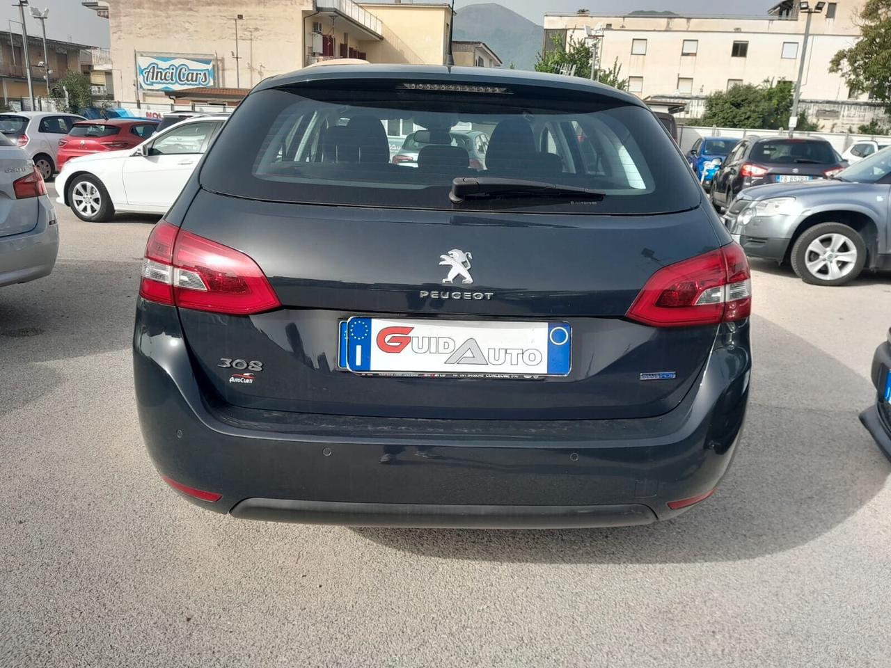 Peugeot 308 BlueHDi 120 S&S SW Allure