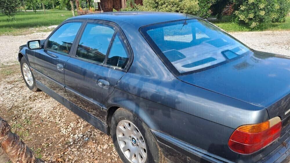 Bmw 740 744 V8 da restaurare