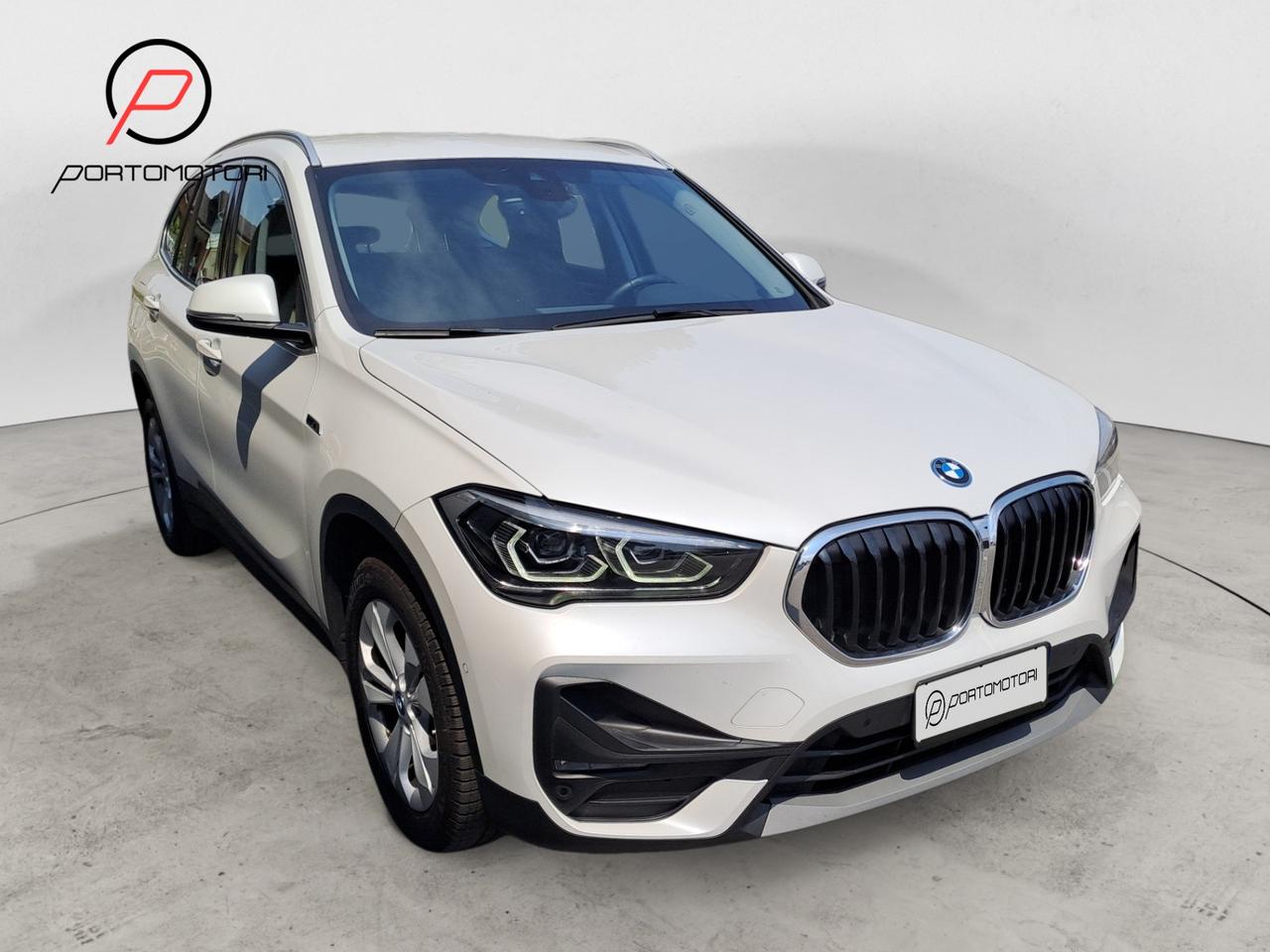 BMW X1 (F48) - X1 xDrive25e Business Advantage