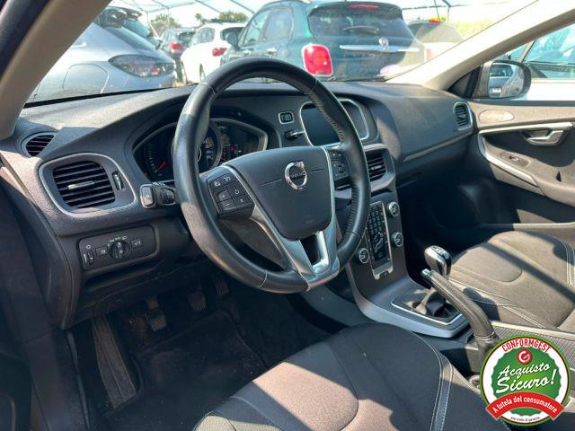 VOLVO V40 T2 Business
