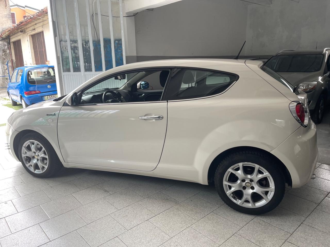 Alfa Romeo MiTo 1.3 JTDm 16V 90 CV Distinctive Sport Pack