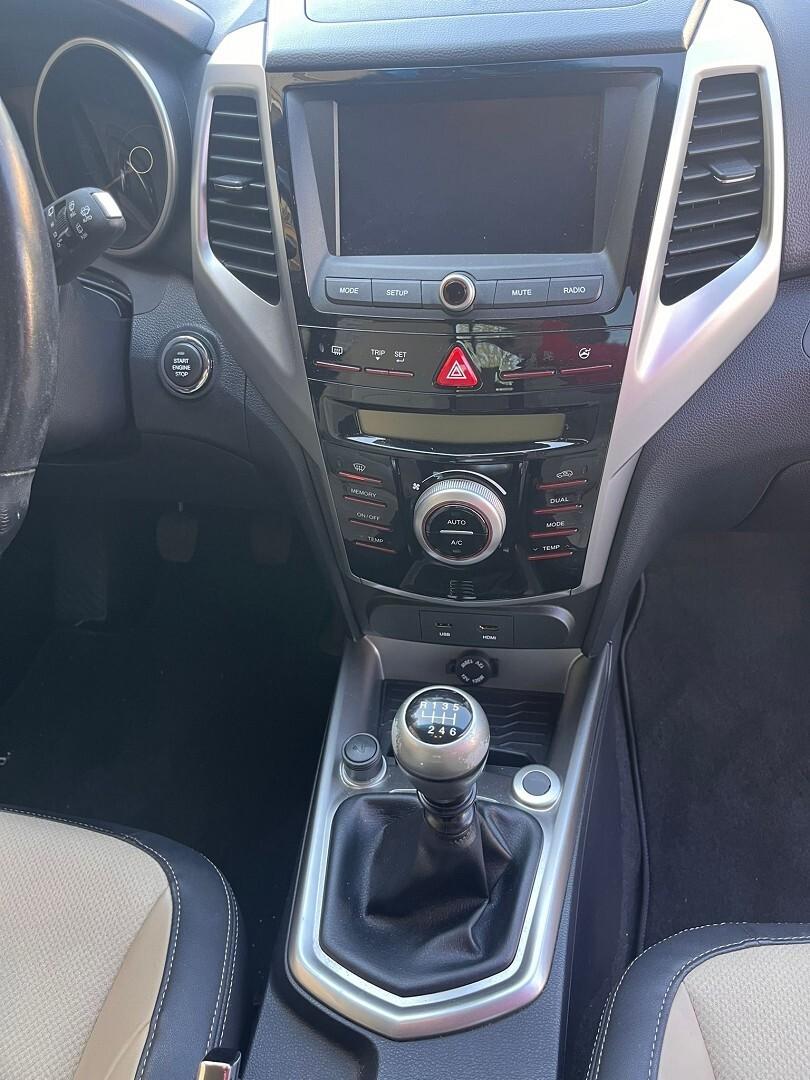 SSANGYONG TIVOLI 1.6D