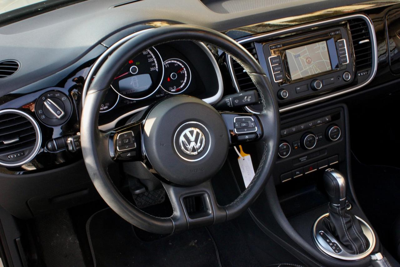 Volkswagen Maggiolino 1.4 tsi DSG cabrio 160cv fullled navy pelle traforata