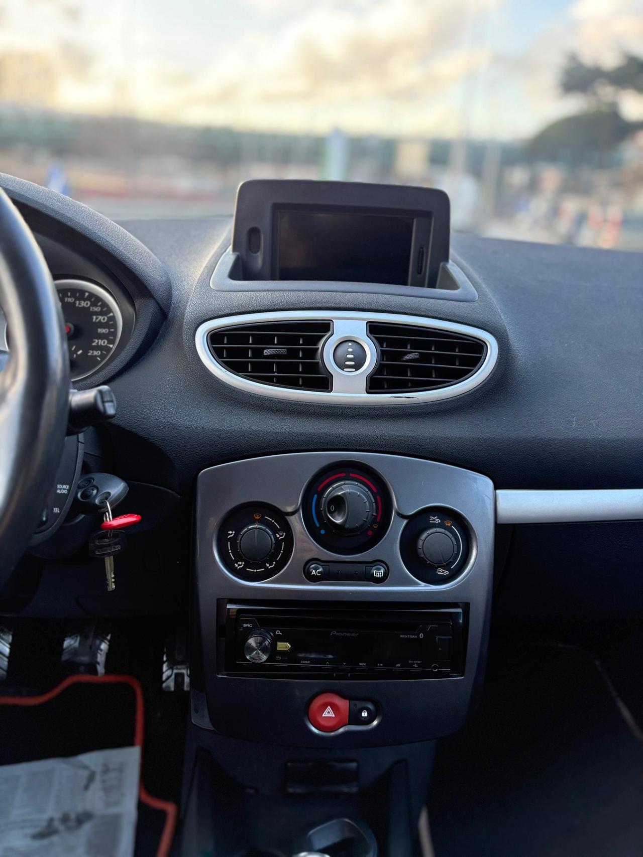 Renault Clio 1.2 benzina 5 porte Dynamique