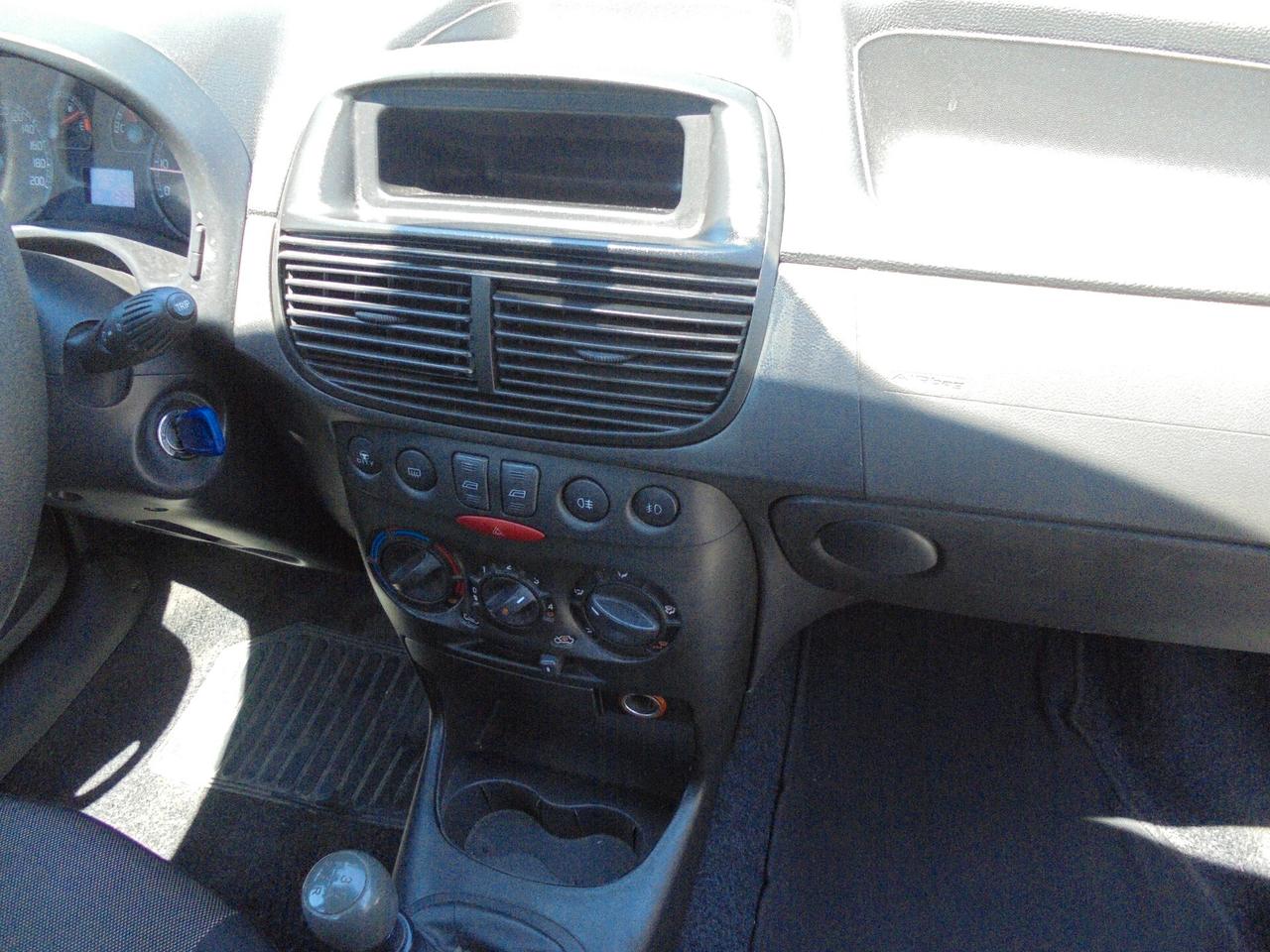 Fiat Punto Classic 1.2 5 porte neopatentati