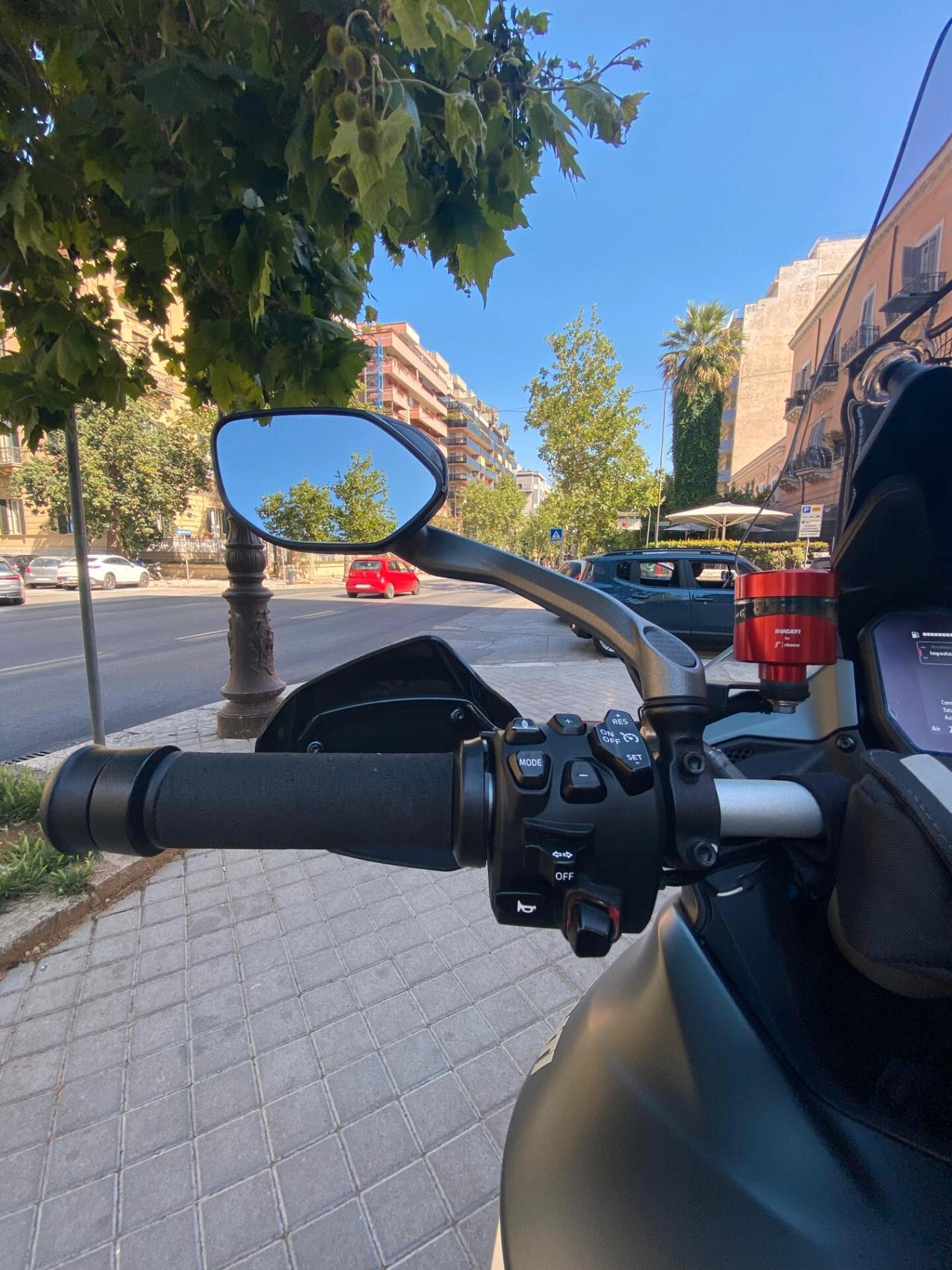 Ducati Multistrada V4 S travel & radar Permute