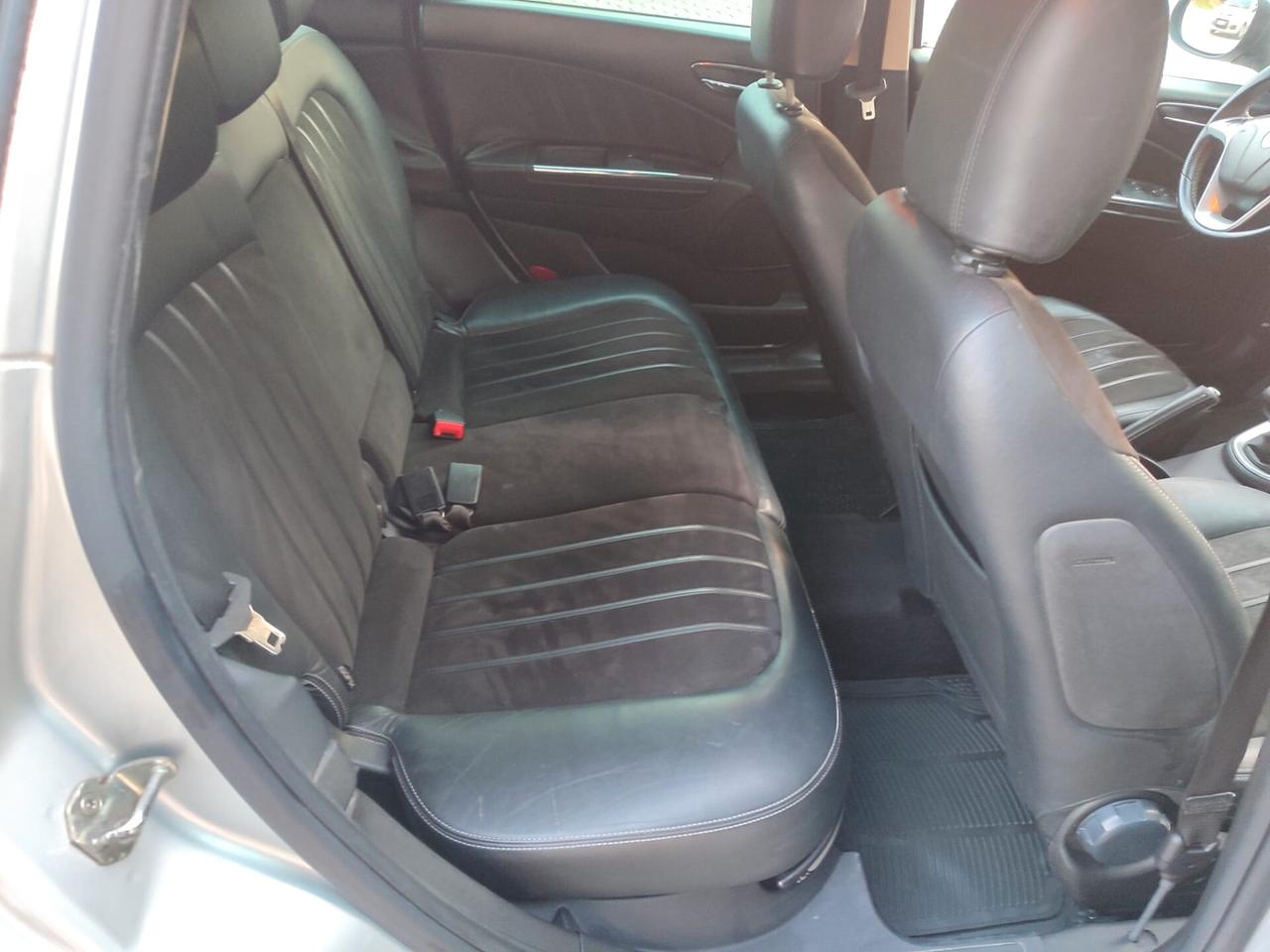 Lancia Delta 1.6 MJT DPF 2011!!