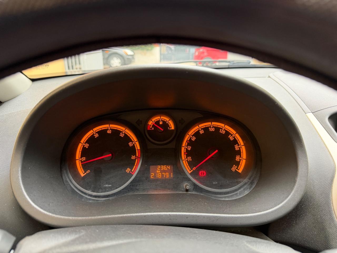 Opel Corsa 1.2 80CV 5 porte GPL-TECH Club