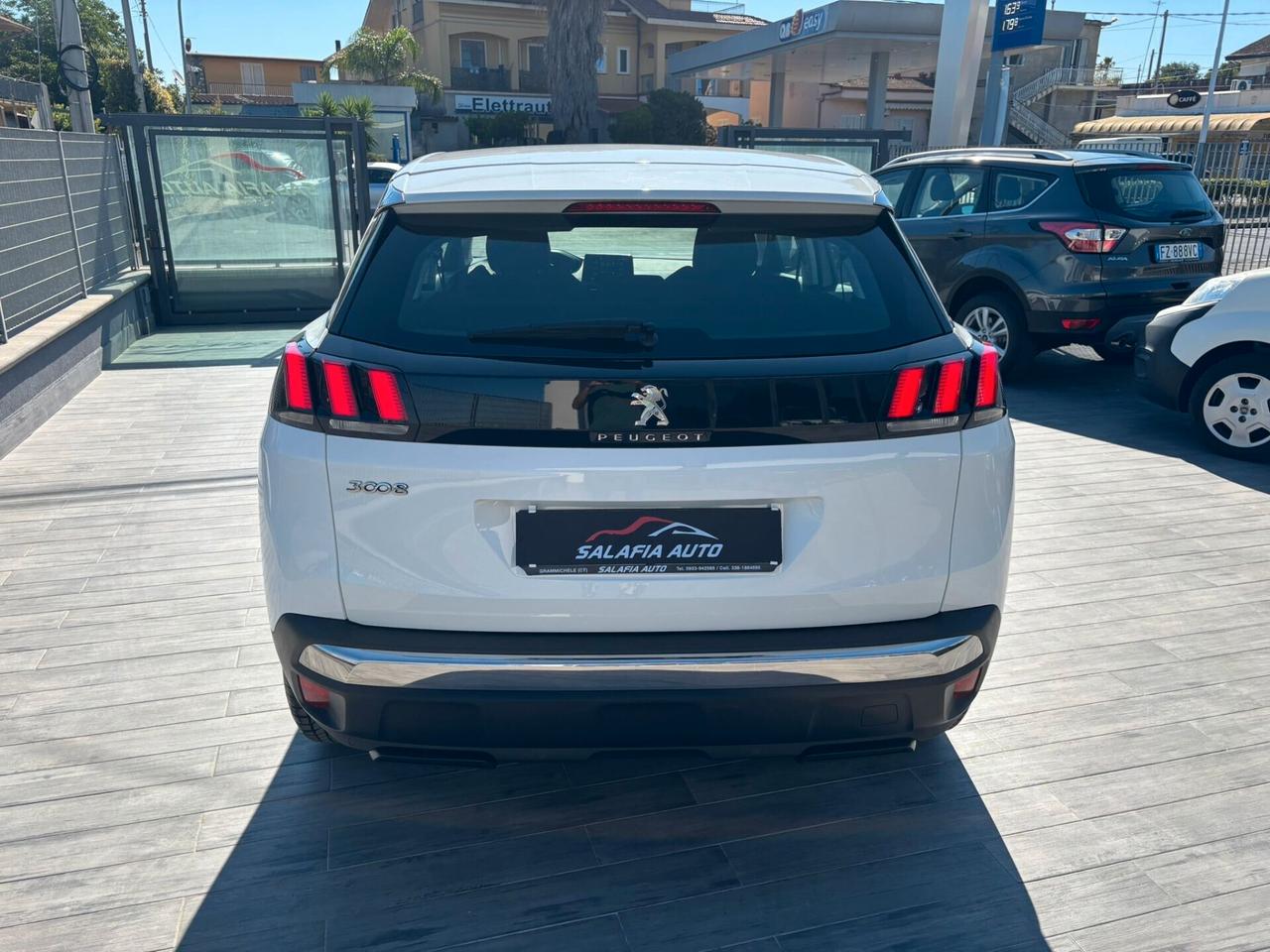 Peugeot 3008 BlueHDi 130 S&S EAT8 Business
