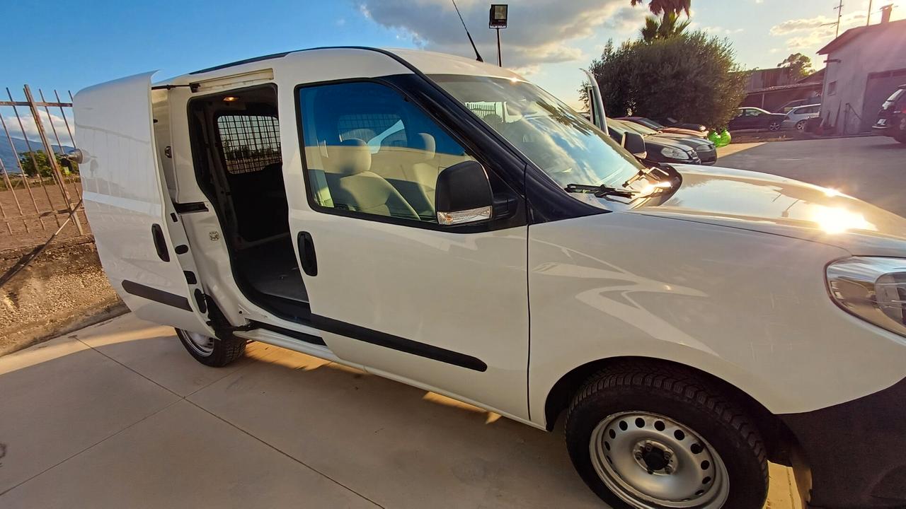 Fiat DOBLO 1.3 MULTIJET 2021 30MILA KM COME NUOVO TELECAMERA SENSORI RADIO