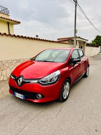 Renault Clio 1.2 75CV COSTUME NATIONAL