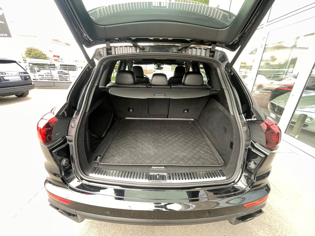 Porsche Cayenne 3.0 Diesel Platinum Edition