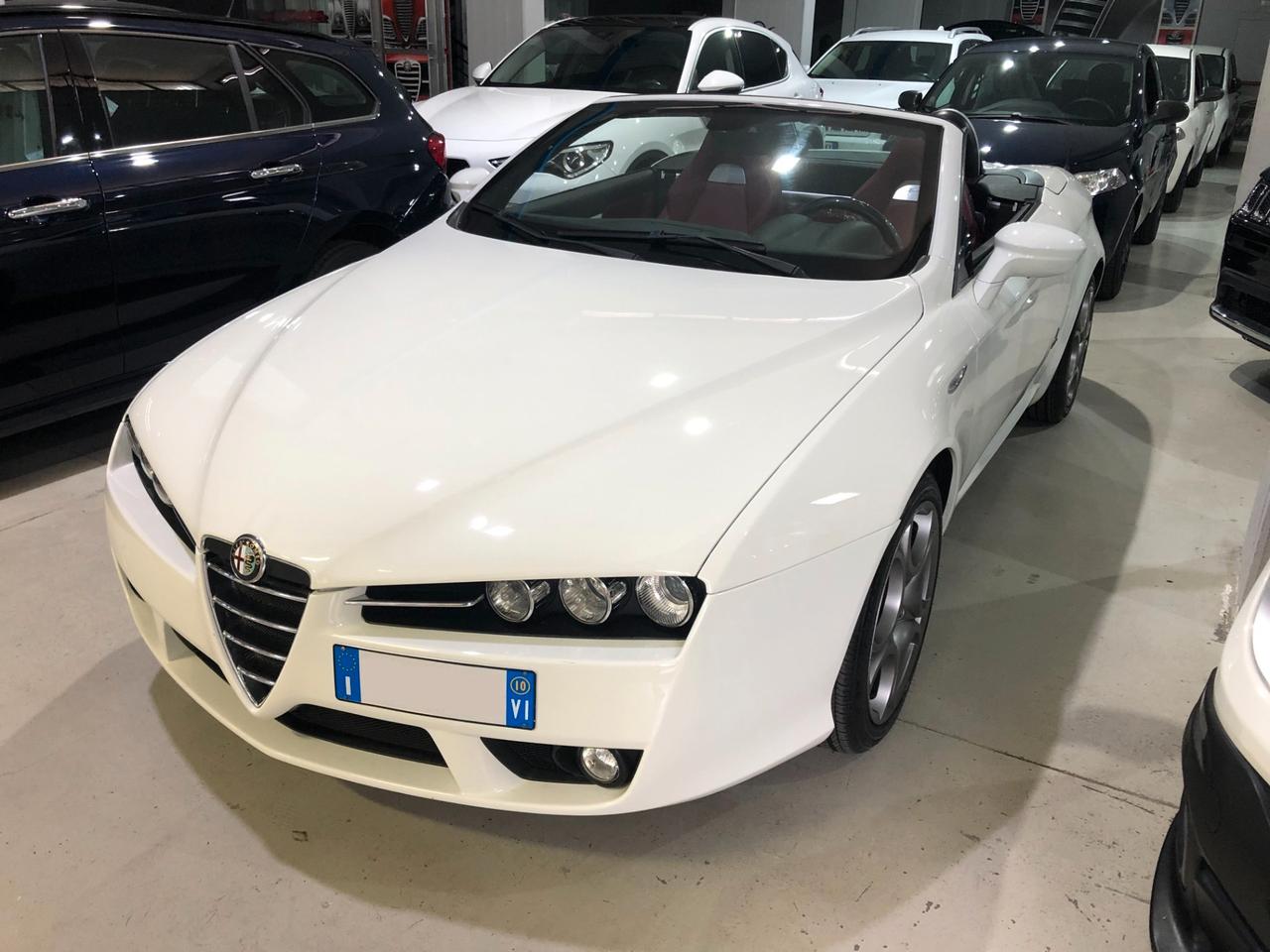 Alfa Romeo Spider 1750 TBi