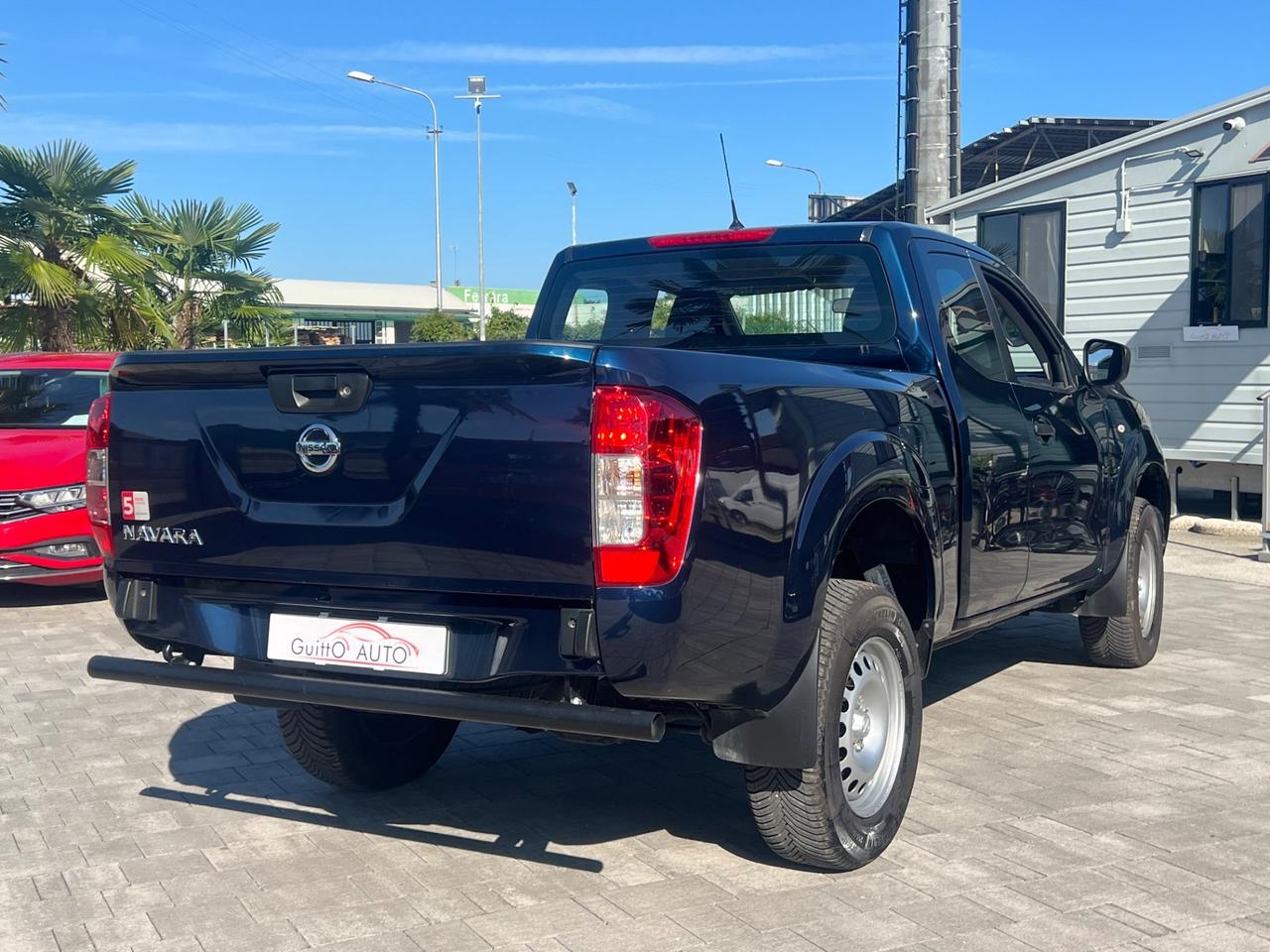 Nissan Navara 2.3 dCi 4WD King Cab Visia