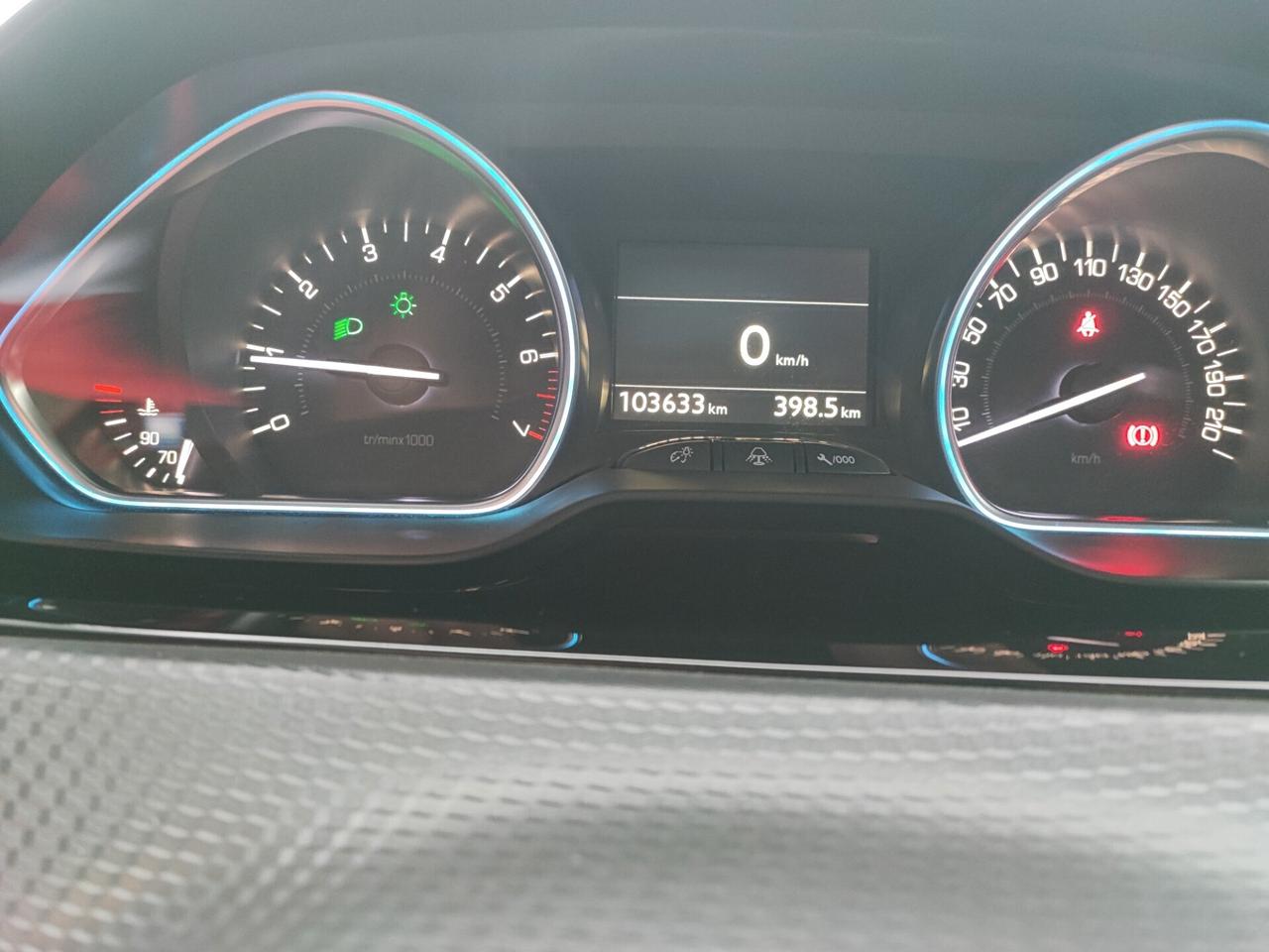 Peugeot 2008 PureTech Turbo 110 S&S Black Matt