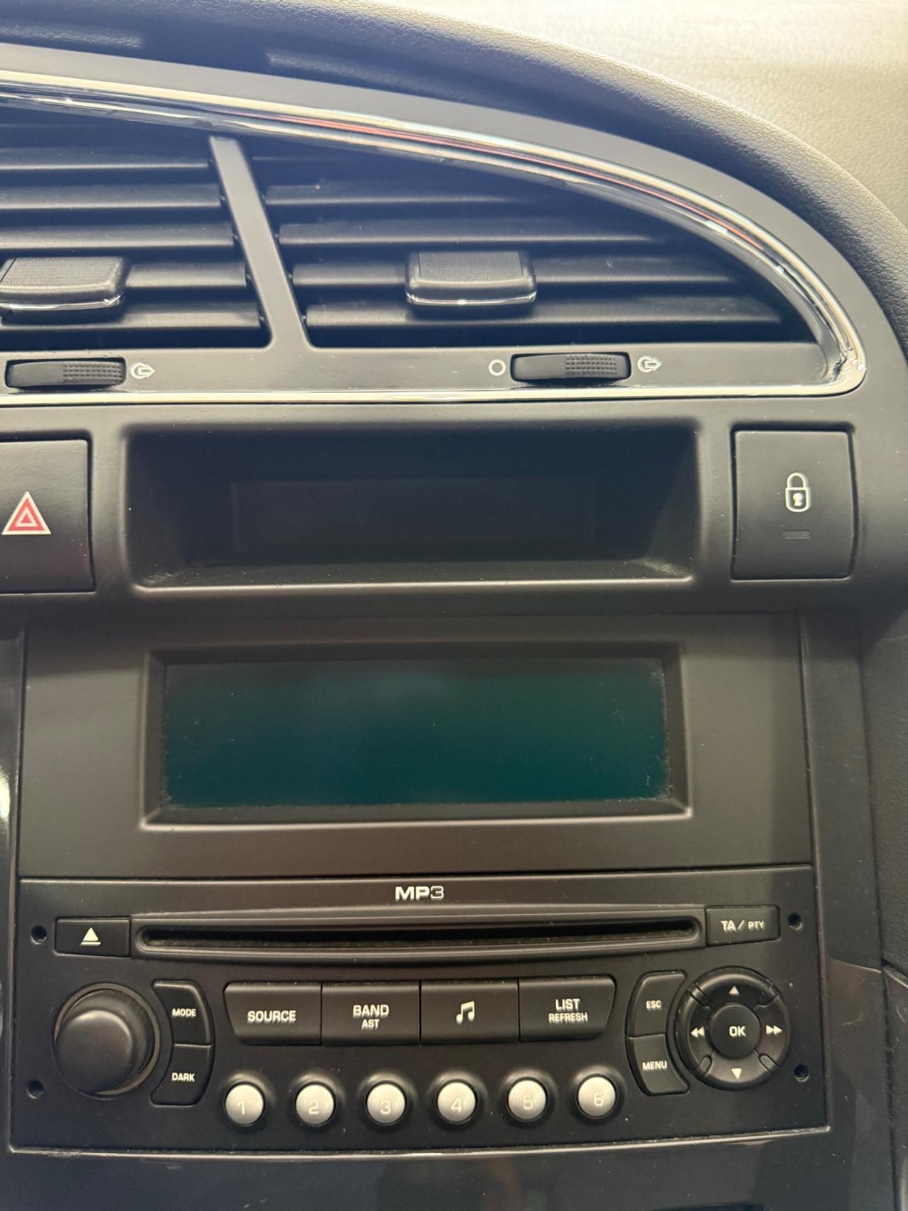 Peugeot 3008 1.6 hdi full optional 160 mila km