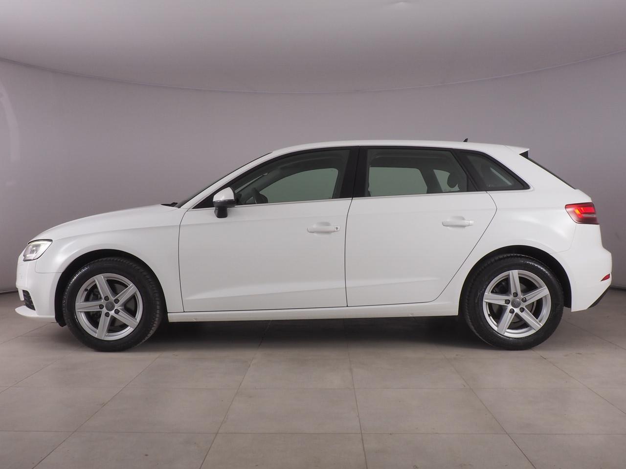 AUDI A3 III 2016 Sportback - A3 Sportback 30 1.6 tdi Business 116cv s-tronic