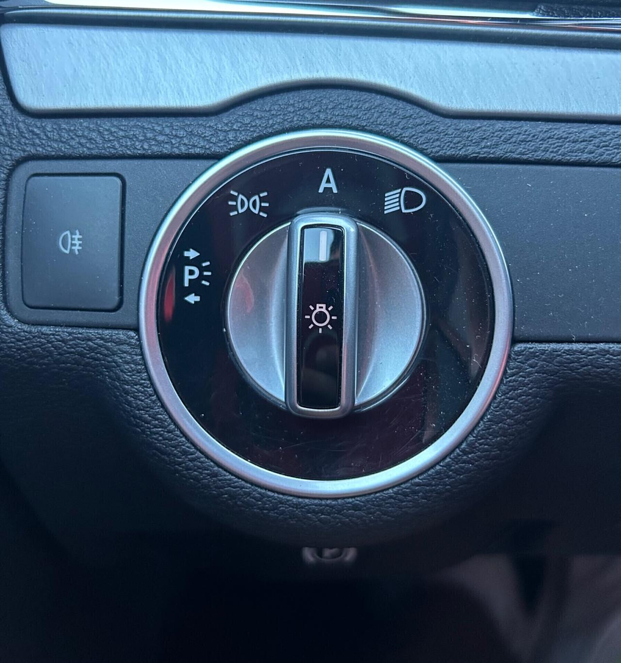 Mercedes-benz E220 Avantgarde AMG FULL OPT.