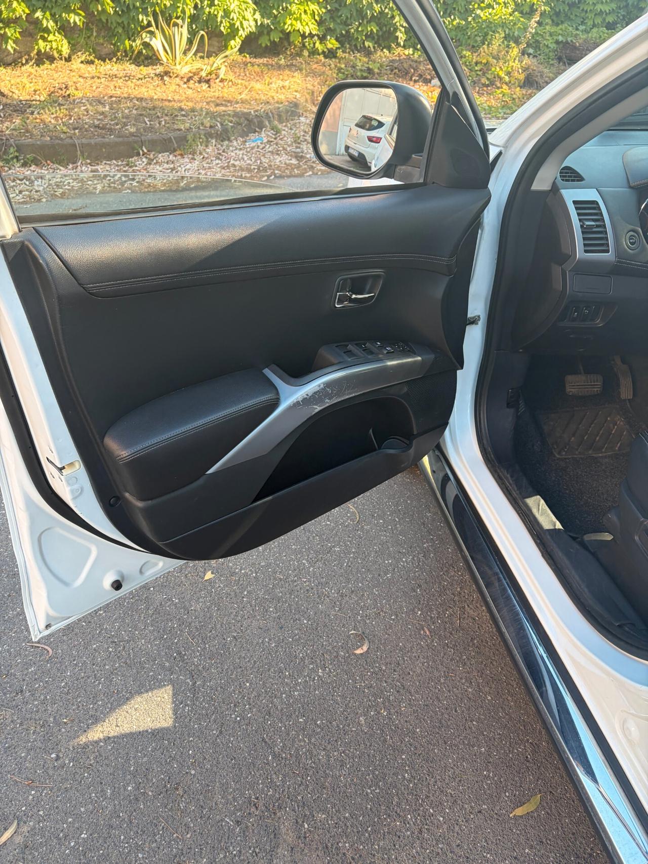 Peugeot 4007 2.2 HDi 156CV DCS Féline