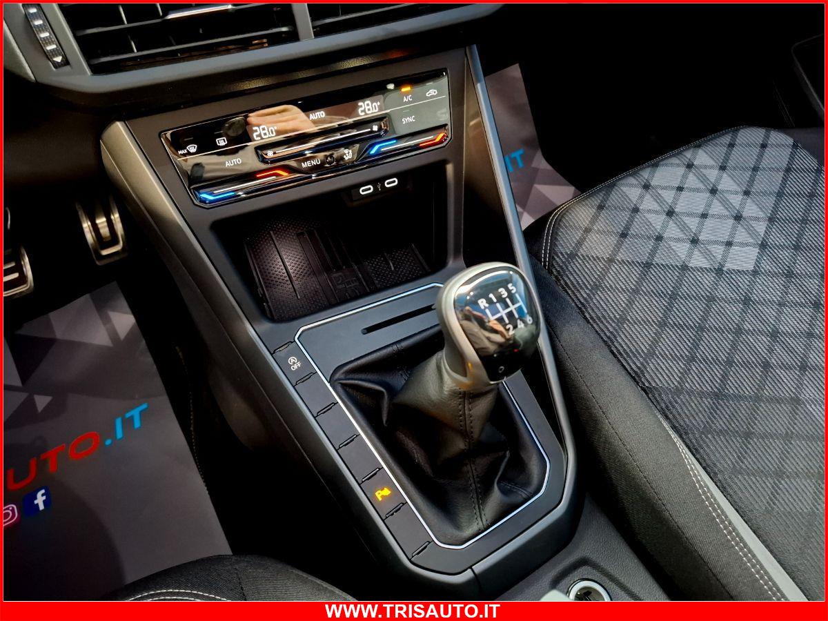 VOLKSWAGEN Taigo 1.0 TSI R-line NEOPATENTATI (TETTO APRIBILE)