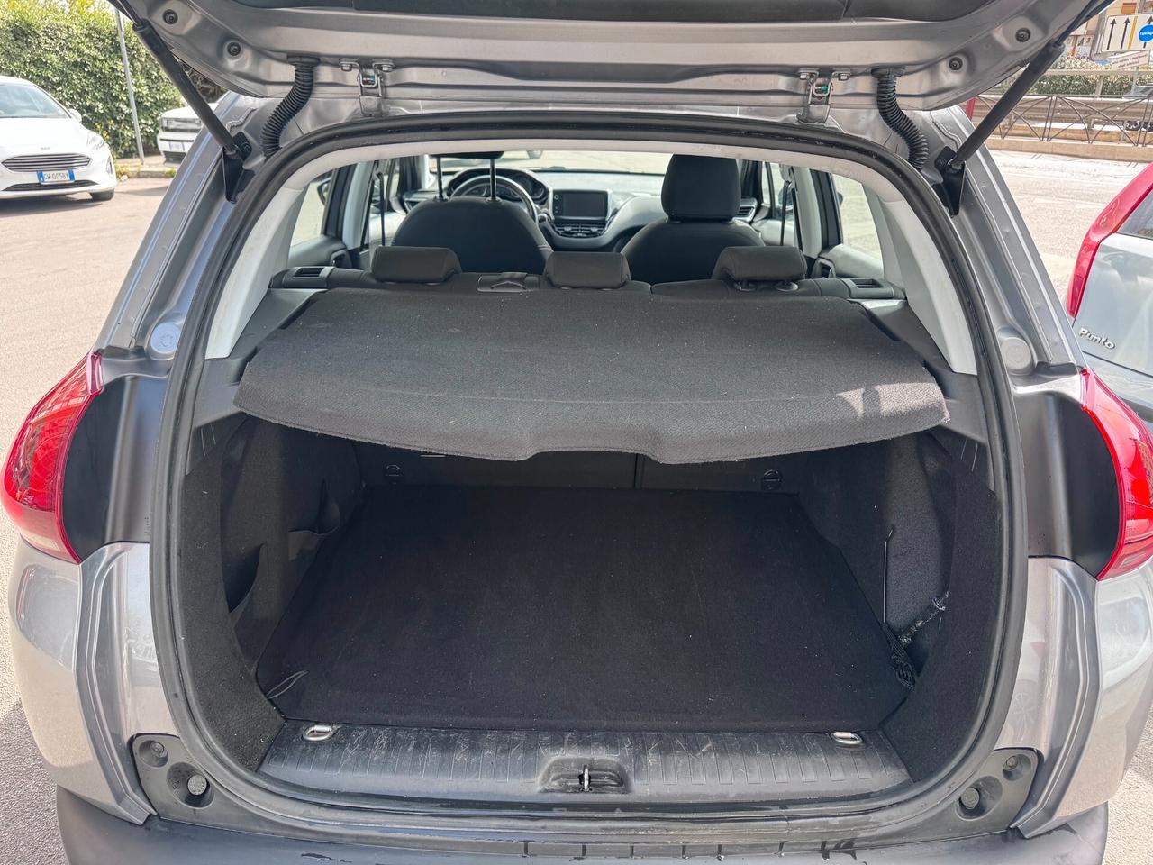 Peugeot 2008 1.2 active