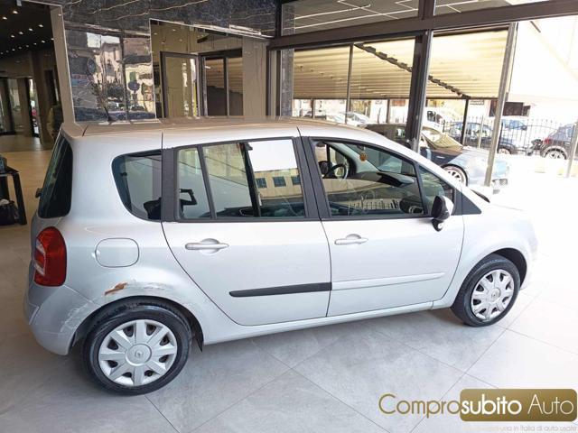 RENAULT Modus 1.2 16V Grazia