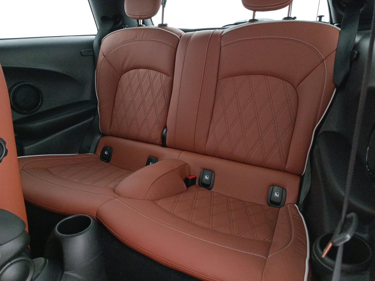 MINI Mini IV F56 2021 3p - Mini 3p 1.5 Cooper Yours Premium Plus Package auto