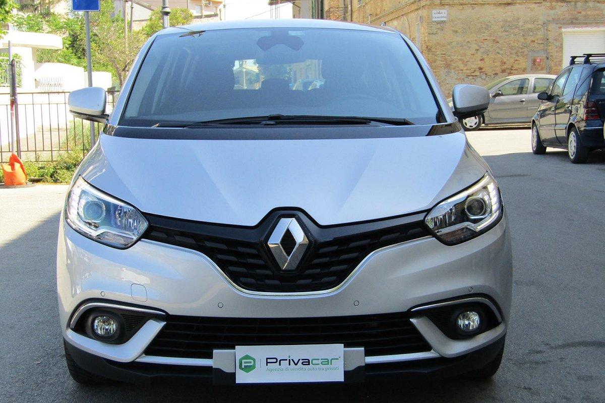 RENAULT Scénic Blue dCi 120 CV EDC Sport Edition2