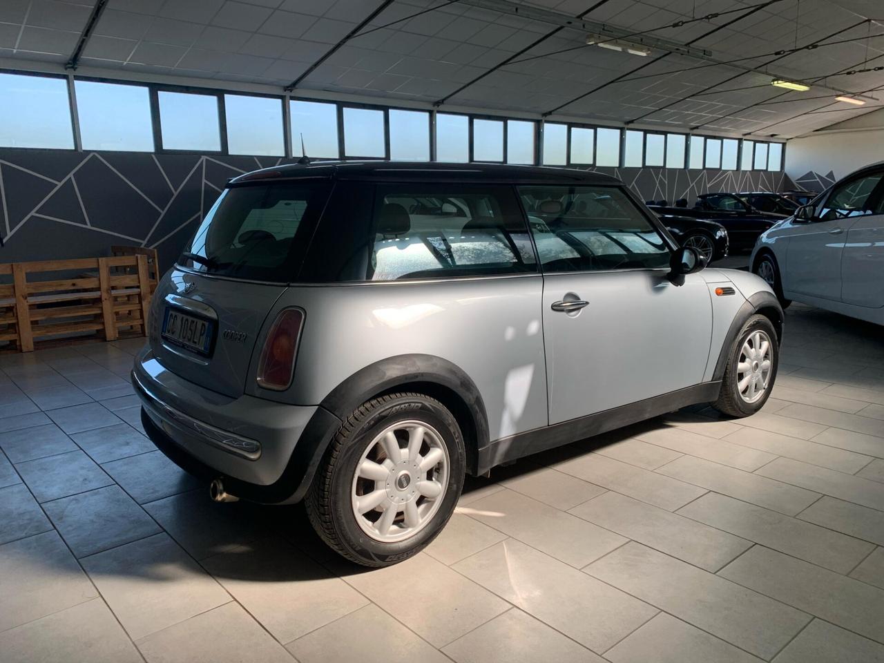 Mini Cooper 1.6 16V R50 NEOPATENTATI