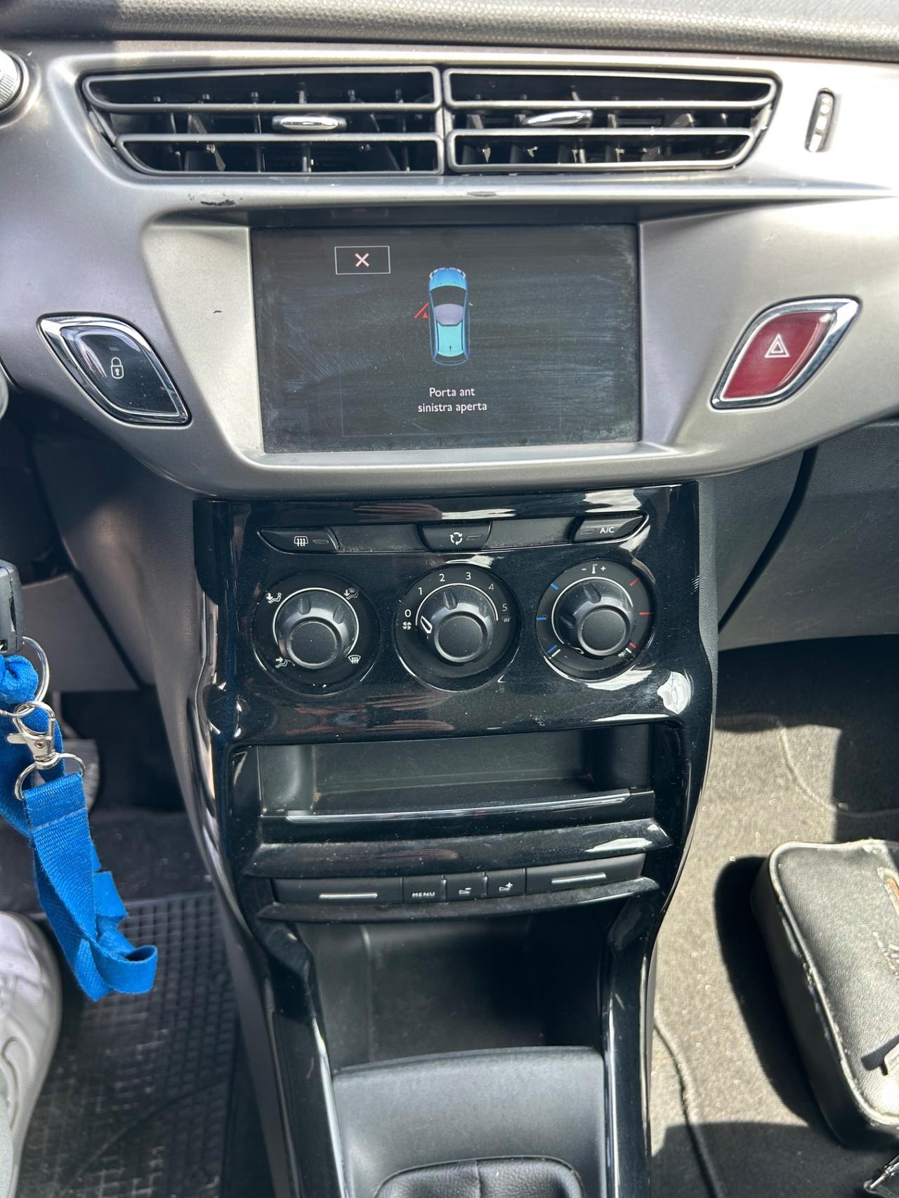 Citroen C3 BlueHDi 75 Live Edition dic/2016 full da vetrina