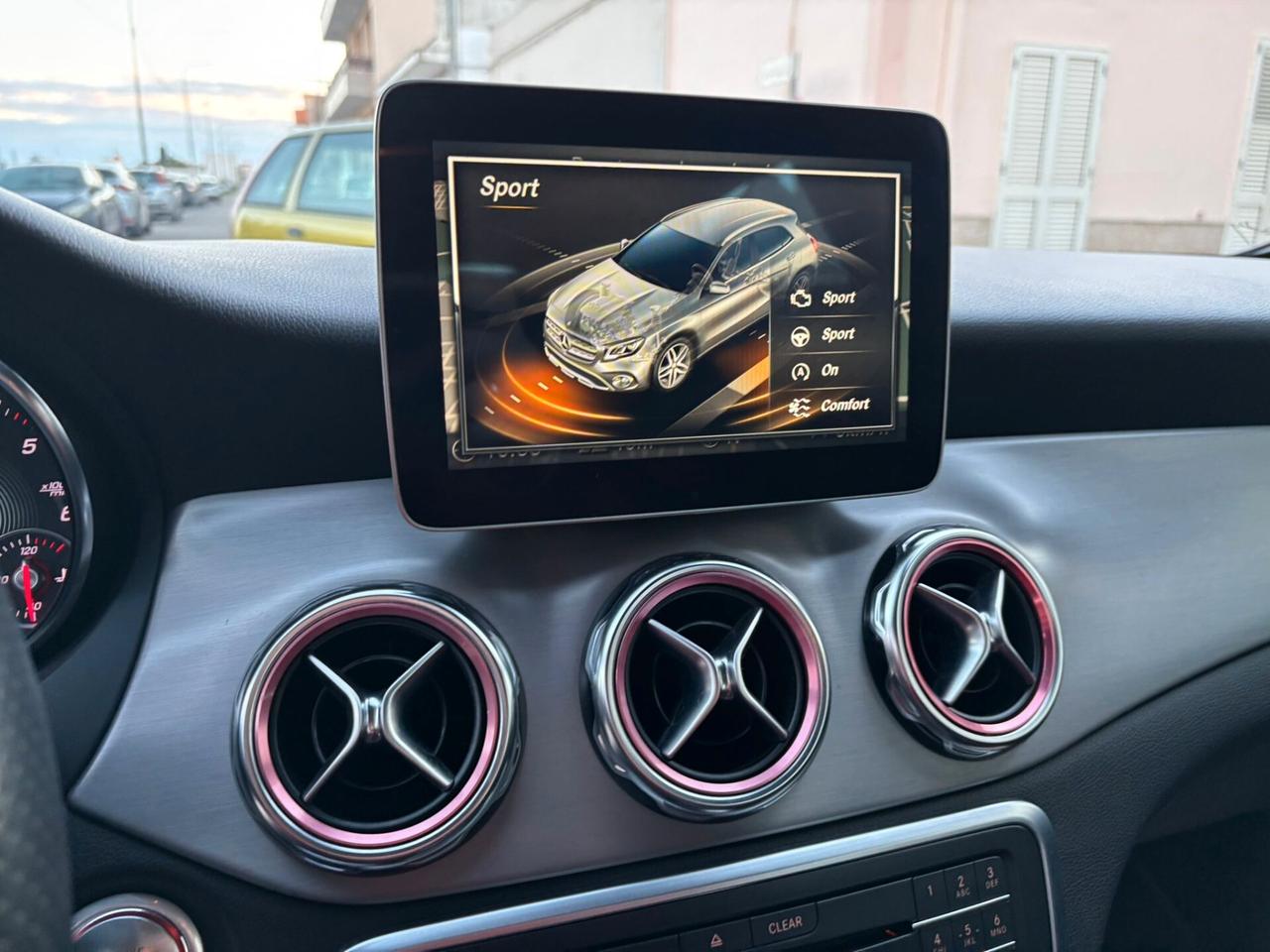 Mercedes-benz GLA 180 d Premium Amg - 2017