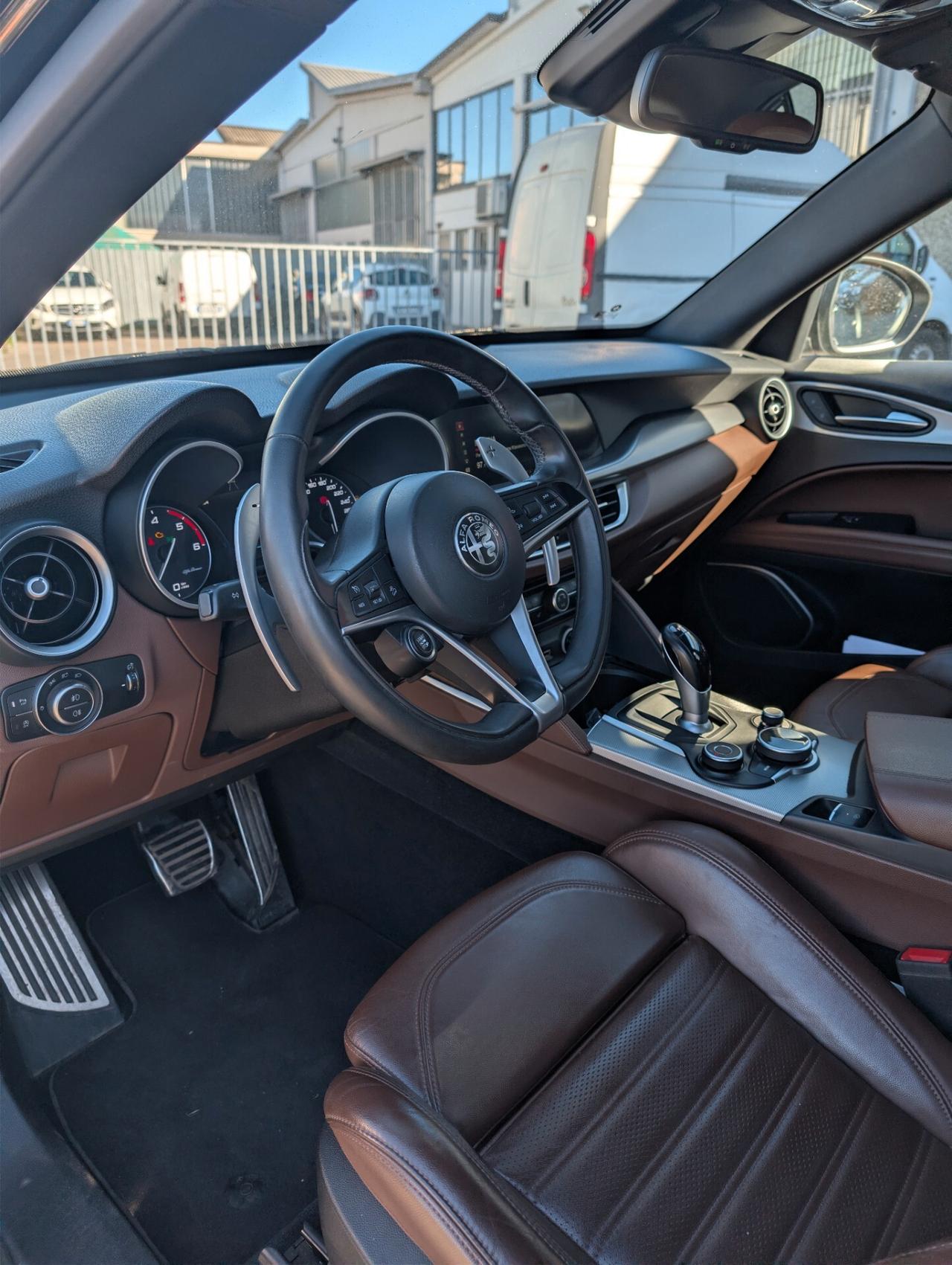 Alfa Romeo Stelvio 2.2 Turbodiesel 210 CV AT8 Q4 Veloce