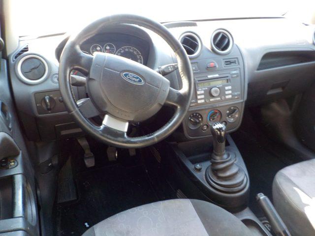 FORD Fiesta 1.4 TDCi 68 CV Titanium