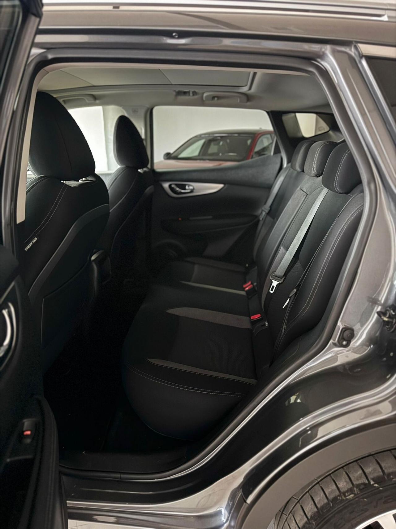Nissan Qashqai 1.5 dCi Tekna+TETTO PANOMARICO EURO 6