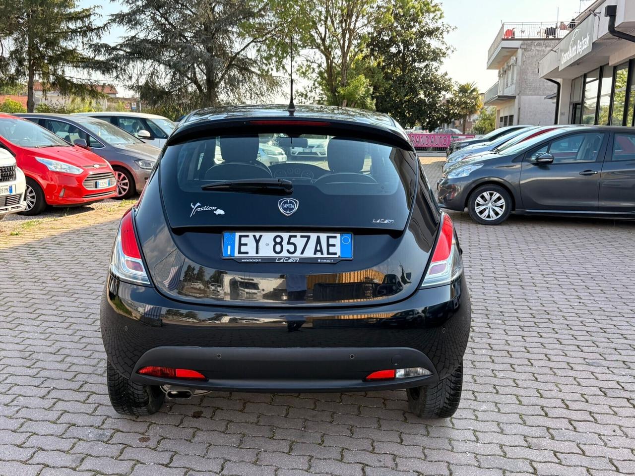Lancia Ypsilon 1.2 69 CV 5 porte Elefantino