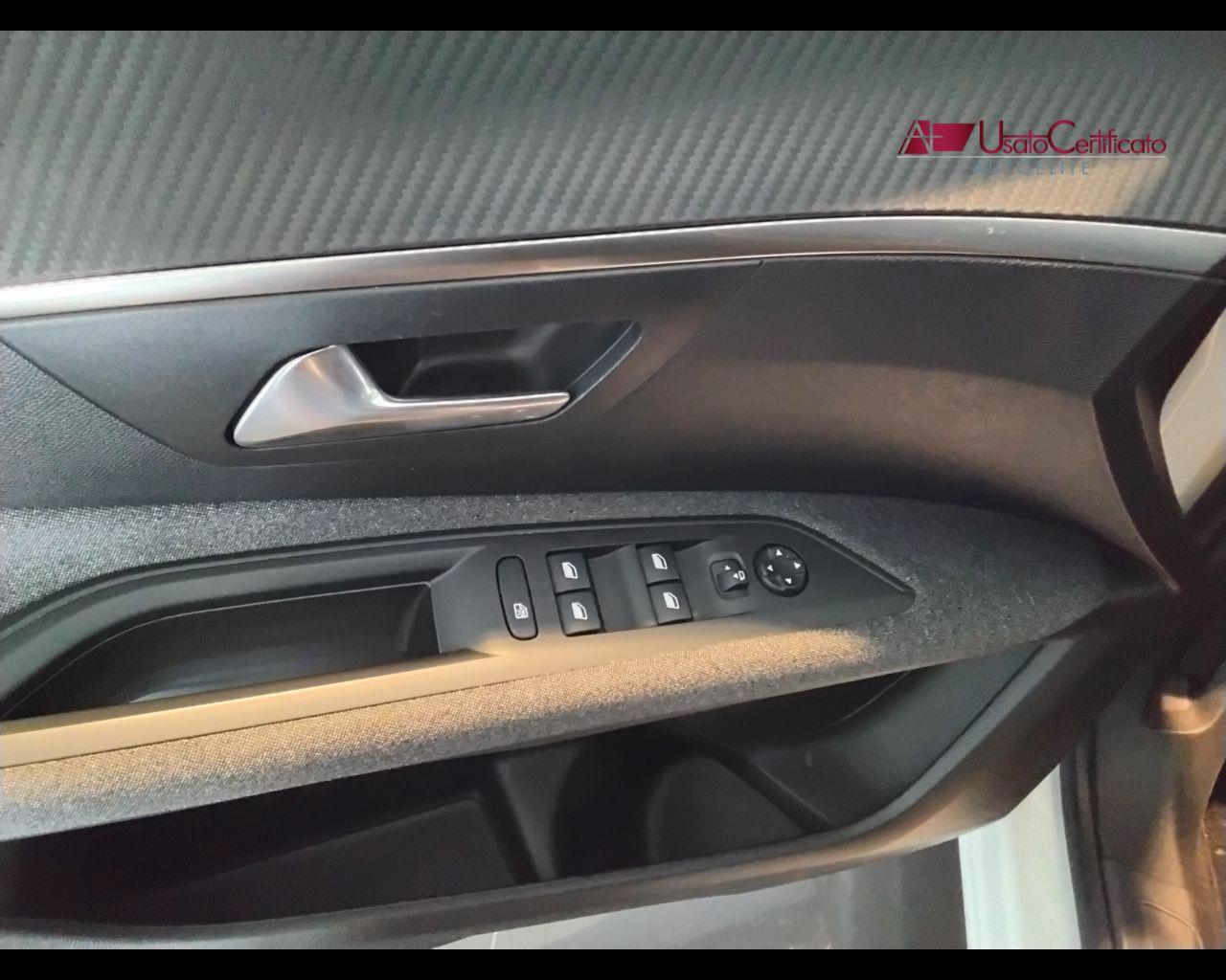 PEUGEOT 3008 BlueHDi 130 S&S EAT8 Active Business