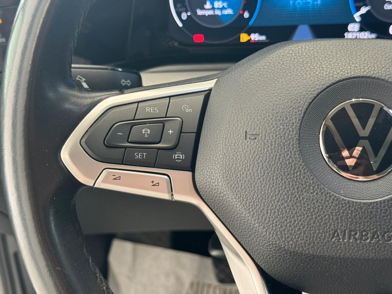 VOLKSWAGEN GOLF 2.0 TDI 116 CV UNI PROPIETARIO 2021