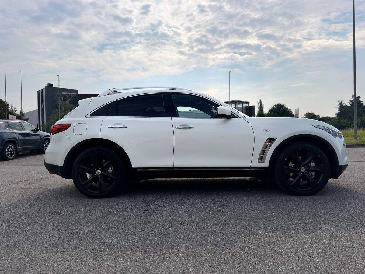 Infiniti QX70 (FX) 3.0d V6 S Premium awd auto