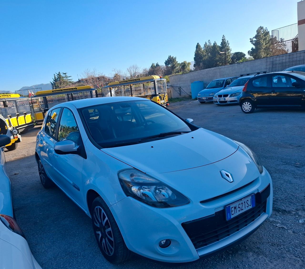 Renault Clio 1.2 16V 5 porte Dynamique anno 2012