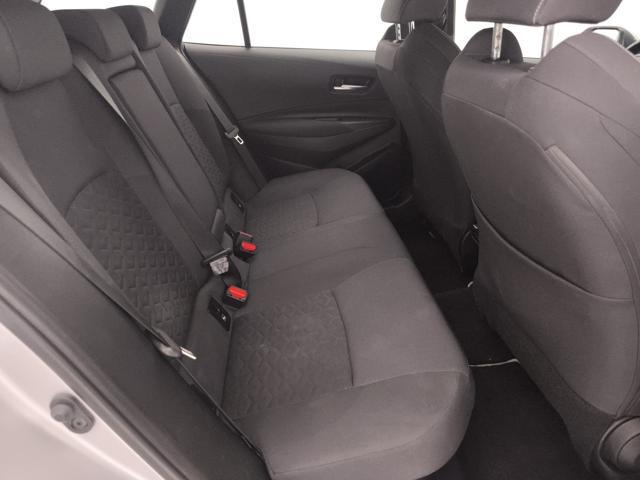 TOYOTA Corolla 1.8h Business cvt
