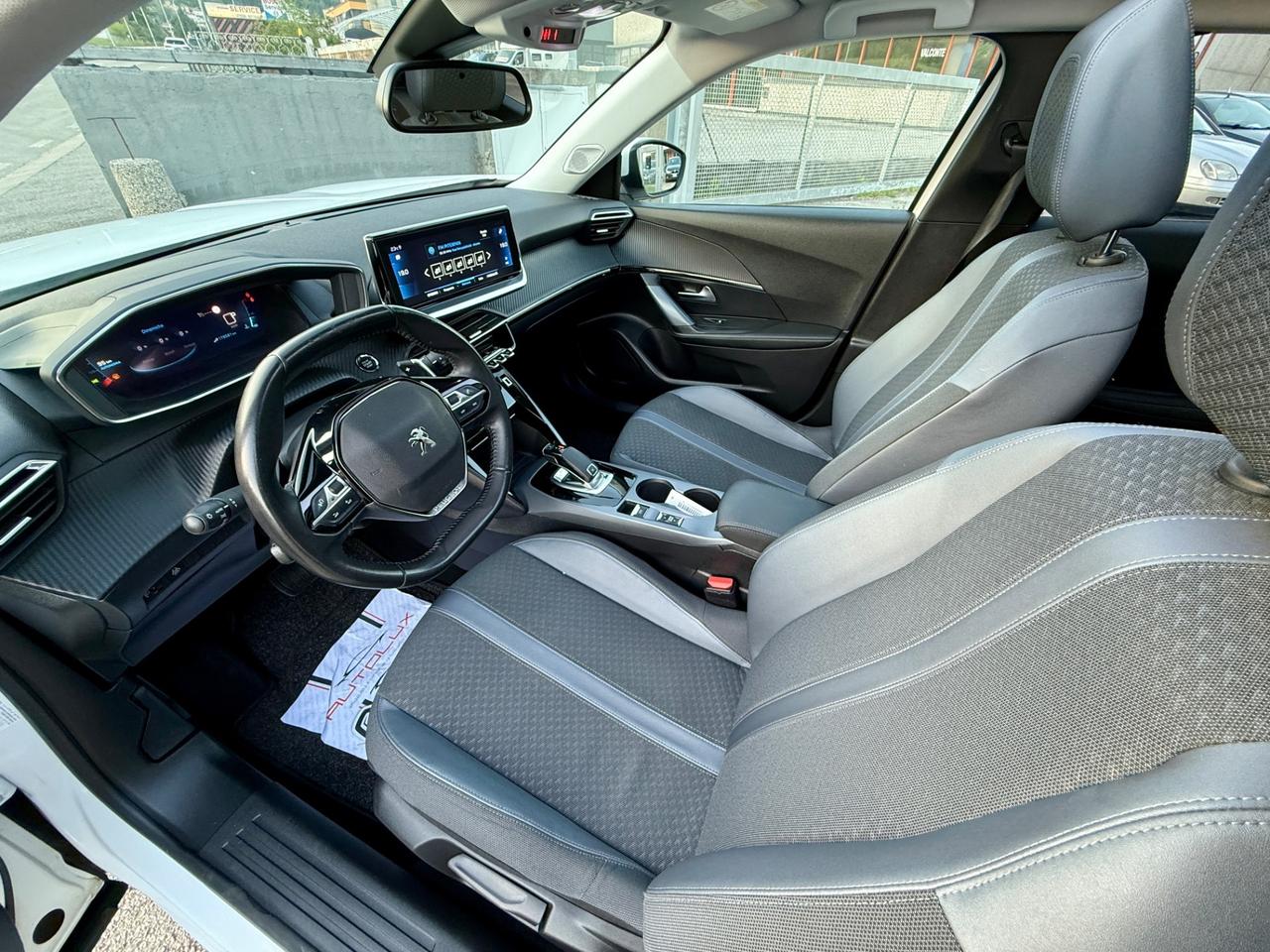 Peugeot 2008 BlueHDi 130 S&S EAT8 GT Pack NEO PATENTATI